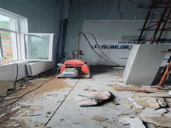 同德地基基础下沉墙体裂缝加固注浆顶升施工